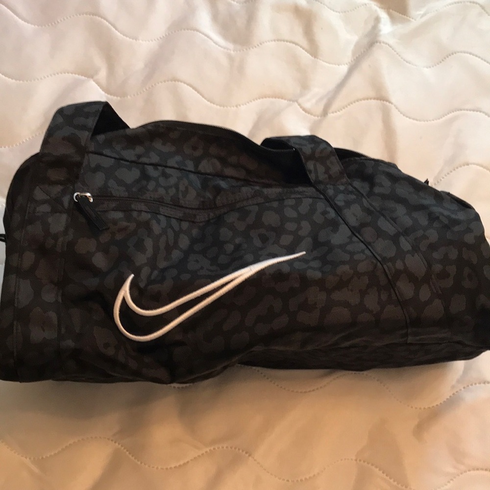 Nike duffel bag